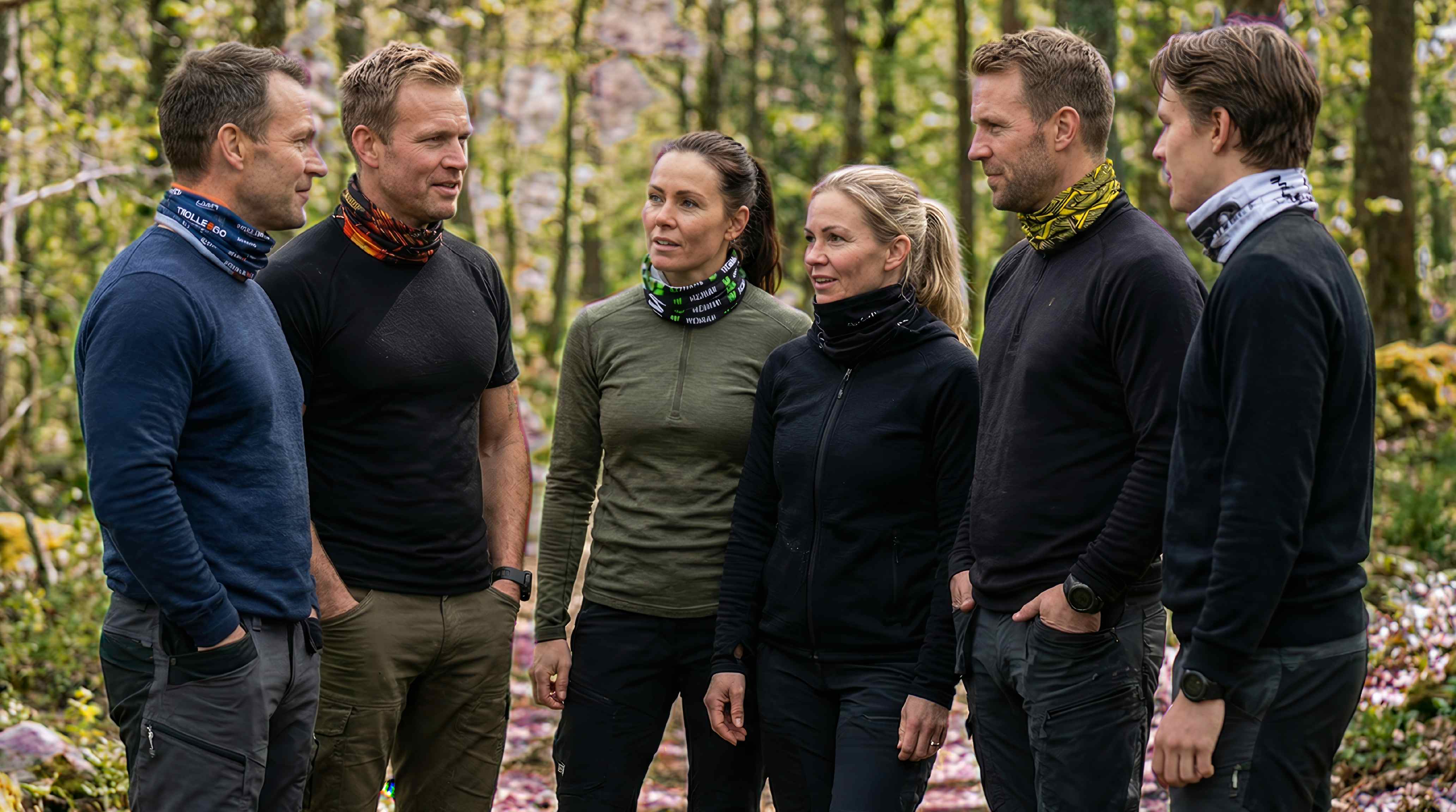 Team med merkede vindstopper buffere i naturen